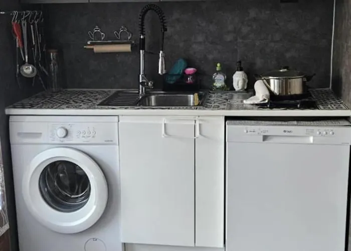 Eureka T2 Proche Du Camp